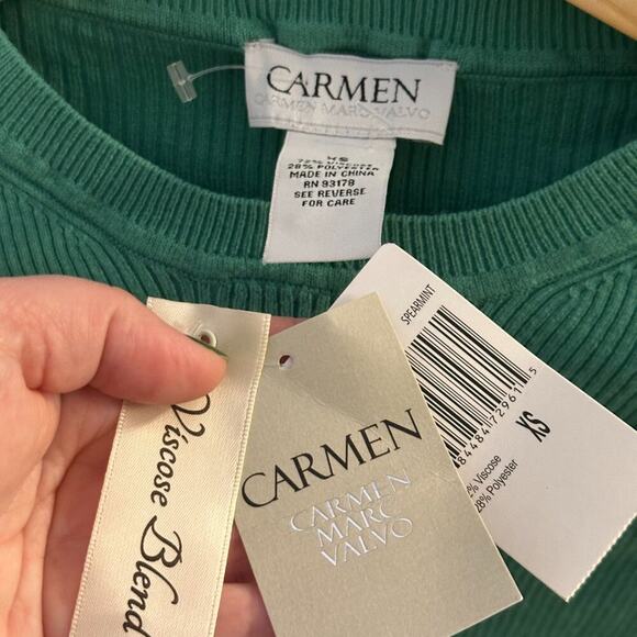 Carmen Marc Valvo Keyhole Ribbed Knit Top | Spearmint Green | XS | NWT - Picture 3 of 3